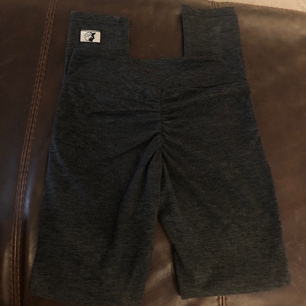 Celestial bodiez scrunch booty leggings